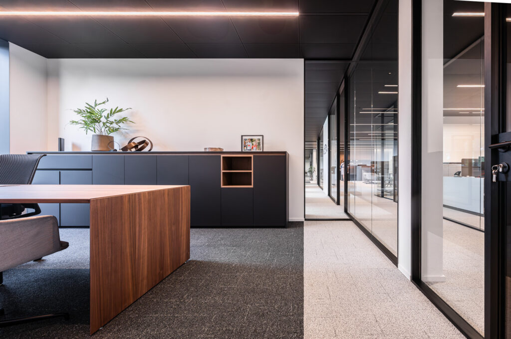 Vansichen Linear Technology