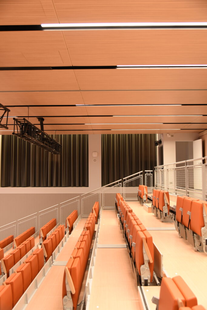 Auditorium-Corporate-4akustik-Fantoni-5