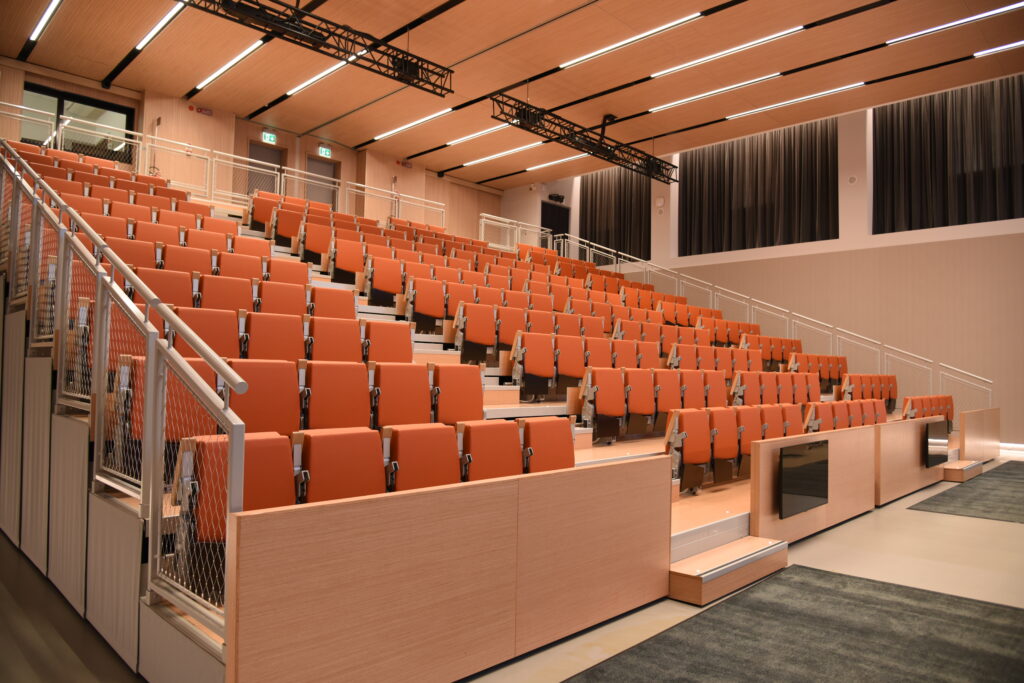 Auditorium-Corporate-4akustik-Fantoni-7