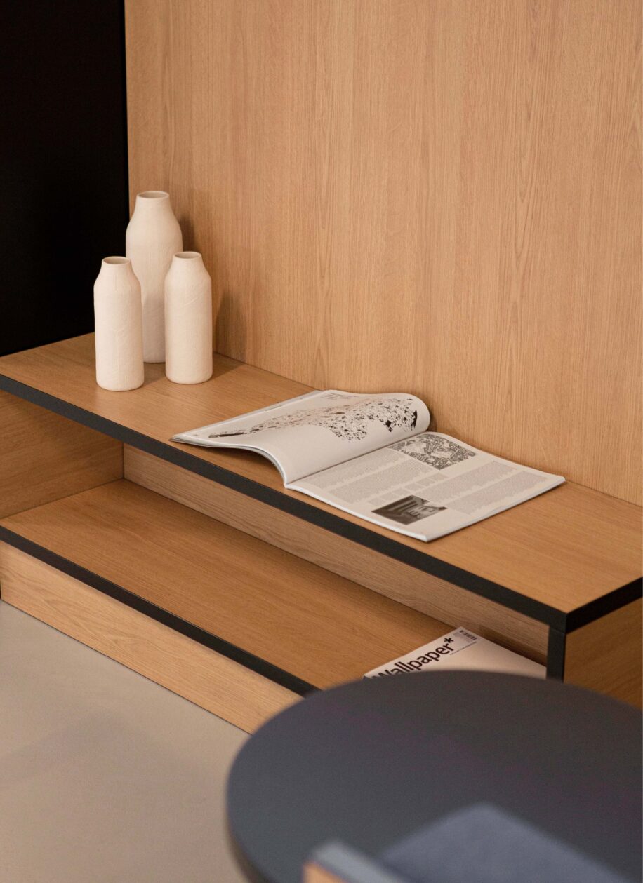 PANORAMA_Rev02 p-28 LR