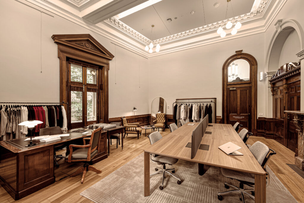 The Sandstones Club by Florence Guild